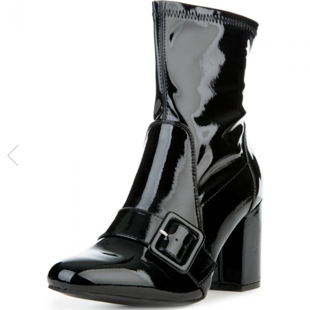 Wild Diva Marcus-31 Patent PU Round Toe Belted Block Heel Bootie Glossy (7.5)